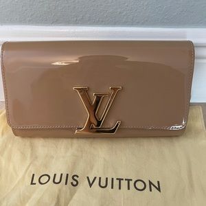 Louis Vuitton nude clutch
